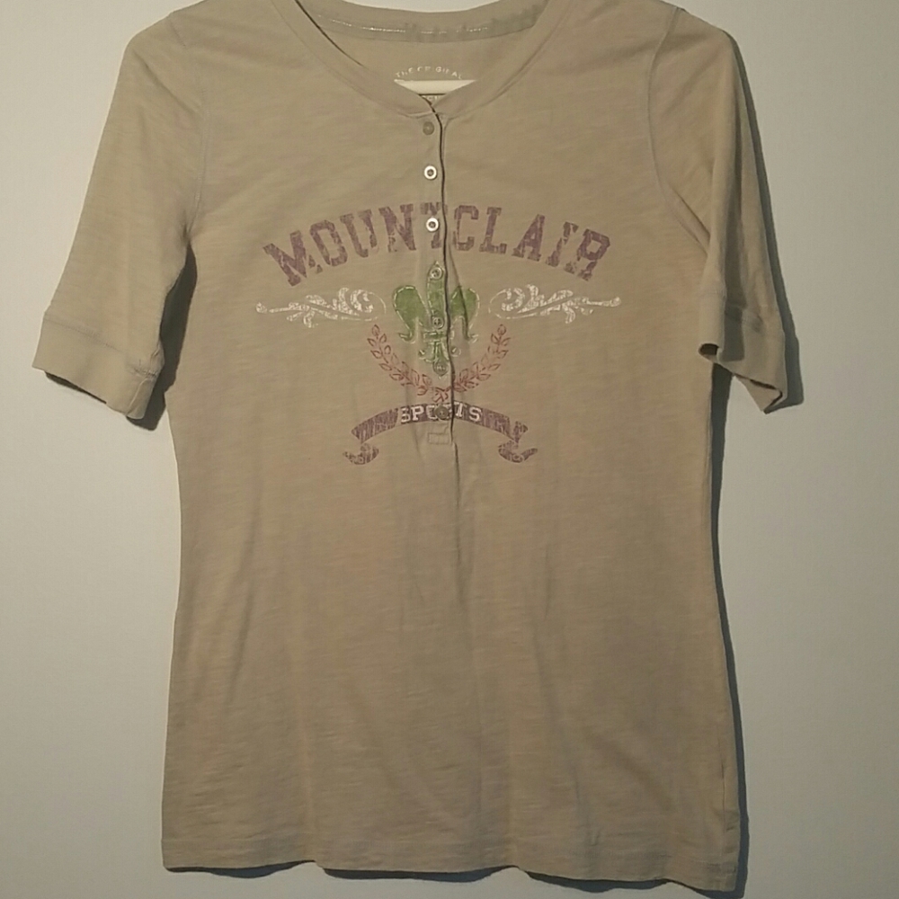 Fleur-de-lis Graphic Tee EUC